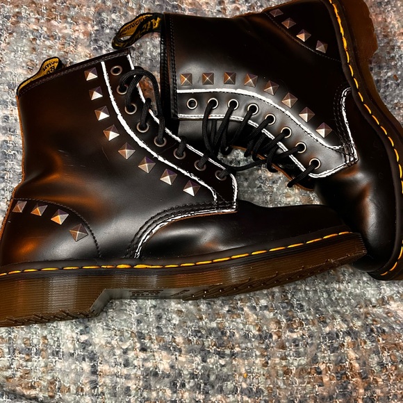 Dr Martens Boots Women’s Size 9 1460 Stud Combat Punk Gothic Rock Grunge Vintage - Picture 6 of 8